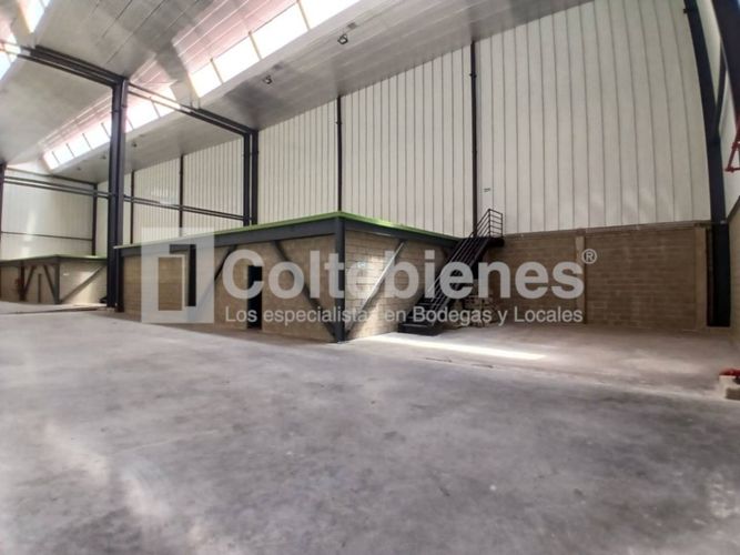 Bodega en arriendo en Machado, Copacabana, 2160 m² · foto 12 de 18