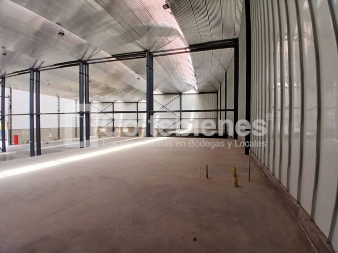 Bodega en arriendo en Machado, Copacabana, 2160 m² · foto 18 de 18