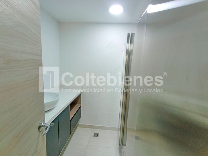 Local en arriendo en La Castellana, Medellín, 300 m² · foto 11 de 20