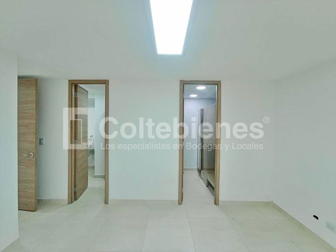 Local en arriendo en La Castellana, Medellín, 300 m² · foto 13 de 20