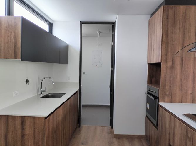 Apartamento de 2 alcobas en arriendo en El Poblado, Medellín, 106 m² · foto 4 de 16