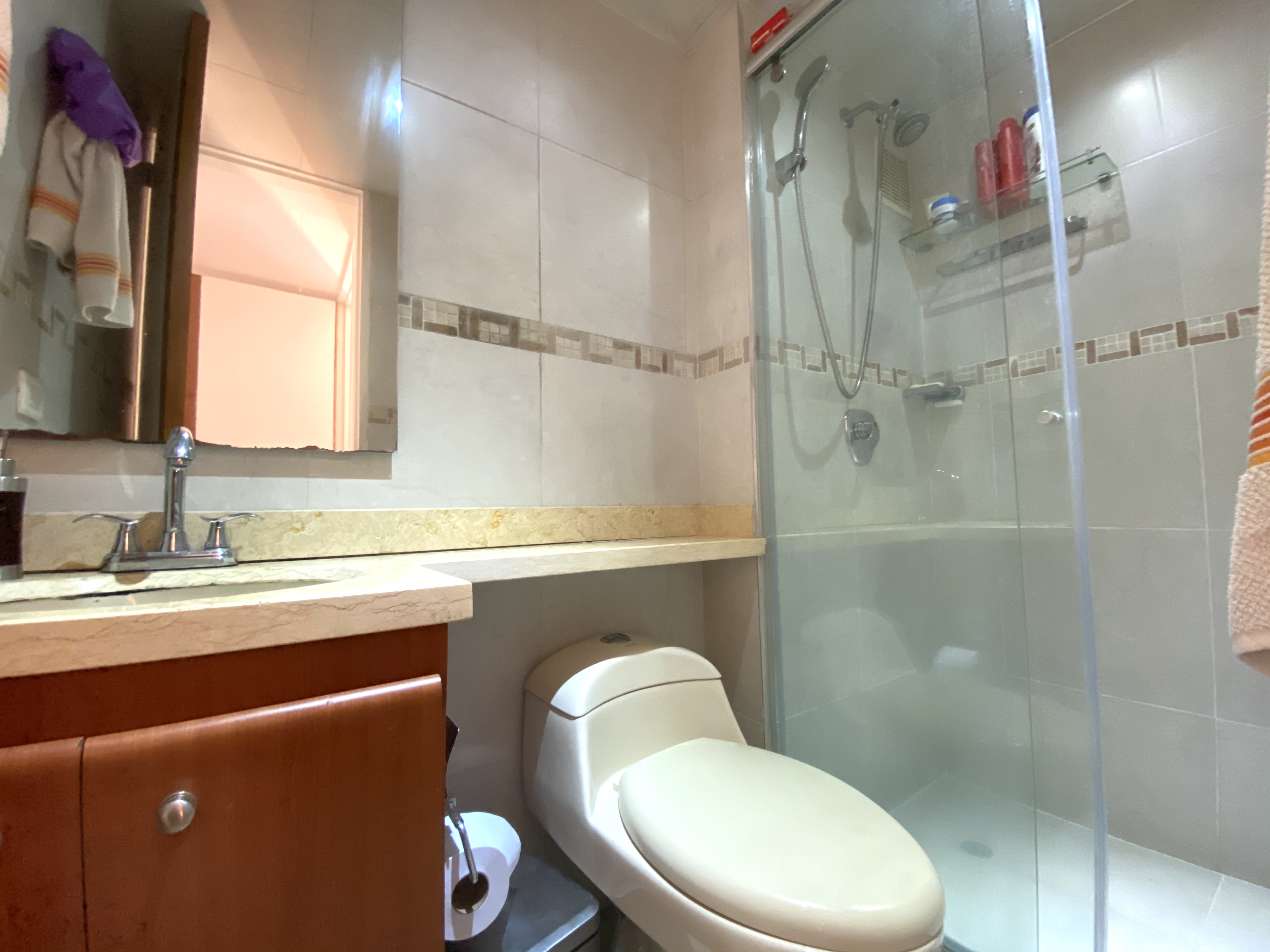 Apartamento en venta en Los Rosales, Bogotá · foto 11 de 17