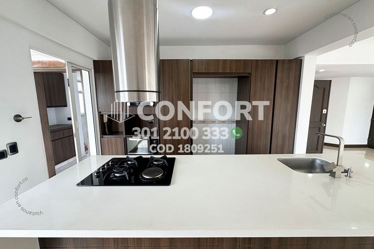 Apartamento de 3 alcobas en arriendo en Las Lomas No.2, Medellín, 150 m² · foto 7 de 24