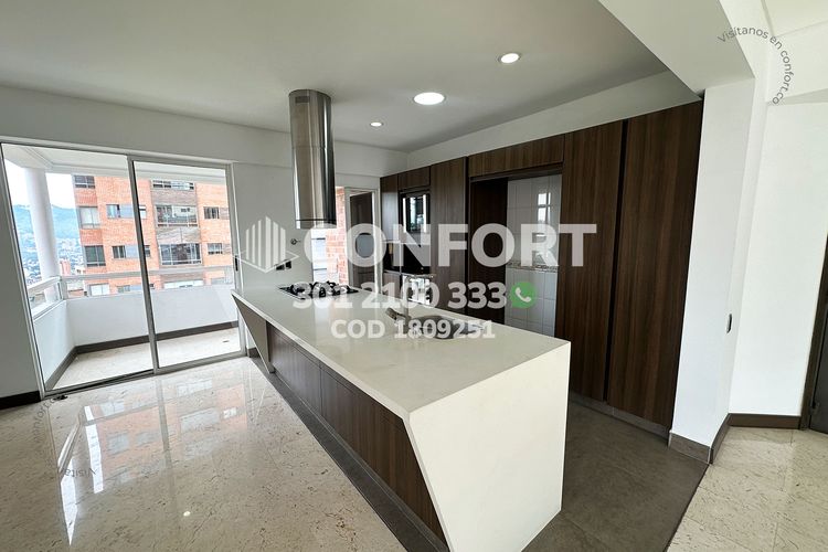 Apartamento de 3 alcobas en arriendo en Las Lomas No.2, Medellín, 150 m² · foto 8 de 24