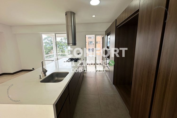 Apartamento de 3 alcobas en arriendo en Las Lomas No.2, Medellín, 150 m² · foto 9 de 24