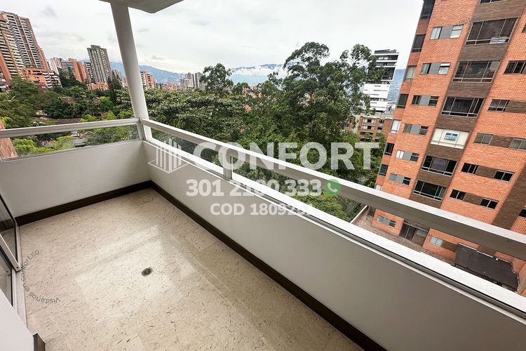 Apartamento de 3 alcobas en arriendo en Las Lomas No.2, Medellín, 150 m² · foto 23 de 24