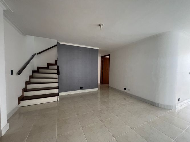 Apartamento de 3 alcobas en arriendo en El Poblado, Medellín, 158 m² · foto 8 de 20