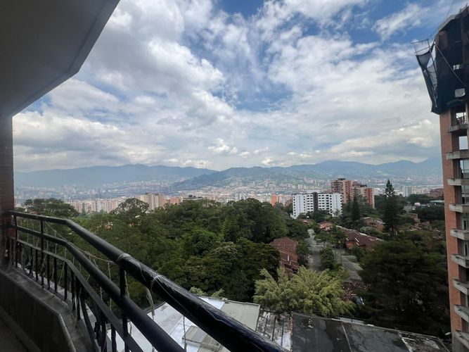 Apartamento de 3 alcobas en arriendo en El Poblado, Medellín, 158 m² · foto 20 de 20
