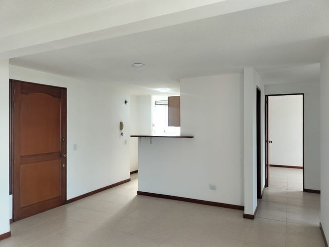 Apartamento de 2 alcobas en venta en El Poblado, Medellín, 71 m² · foto 4 de 16