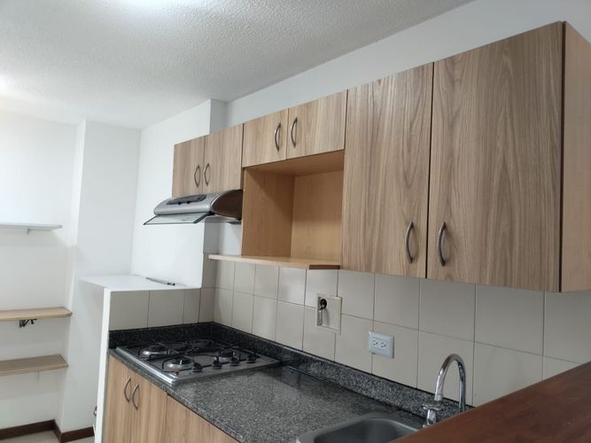 Apartamento de 2 alcobas en venta en El Poblado, Medellín, 71 m² · foto 16 de 16