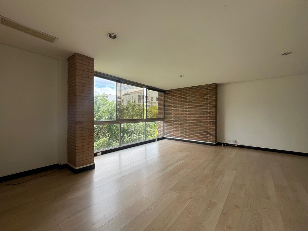 1BR Apartment in Provenza (45 m²)