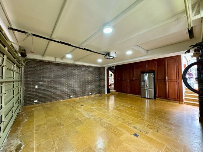 Casa de 5 alcobas en venta en Altos Del Poblado, Medellín, 528 m² · foto 5 de 24