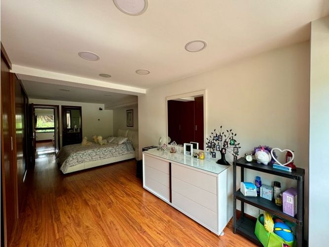 Casa de 5 alcobas en venta en Altos Del Poblado, Medellín, 528 m² · foto 16 de 24