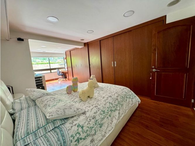 Casa de 5 alcobas en venta en Altos Del Poblado, Medellín, 528 m² · foto 17 de 24