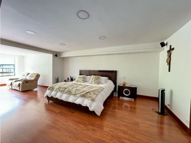 Casa de 5 alcobas en venta en Altos Del Poblado, Medellín, 528 m² · foto 20 de 24