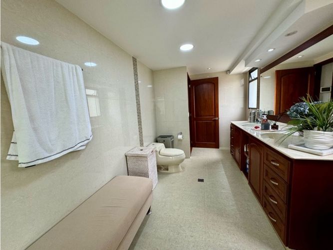 Casa de 5 alcobas en venta en Altos Del Poblado, Medellín, 528 m² · foto 22 de 24