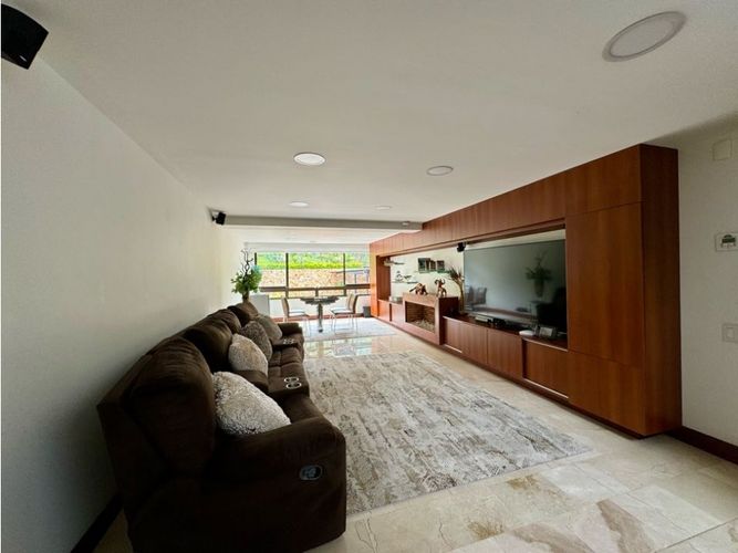 Casa de 5 alcobas en venta en Altos Del Poblado, Medellín, 528 m² · foto 24 de 24
