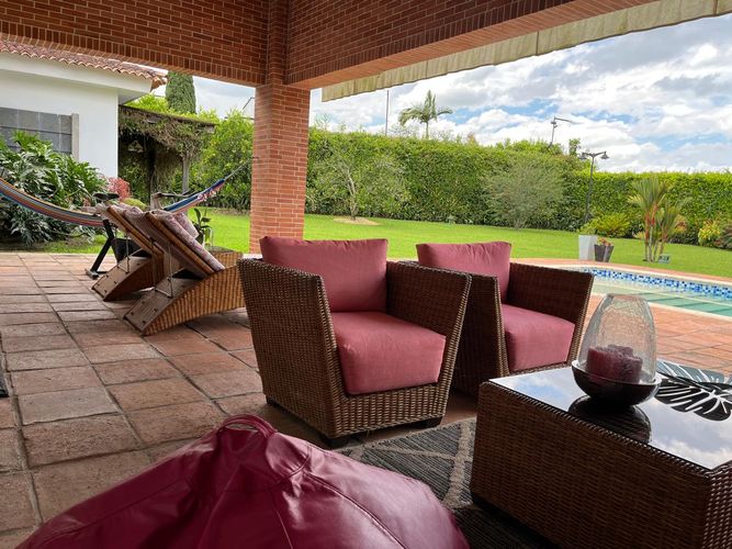 Casa de 4 alcobas en venta en El Guayabo, Armenia, 450 m² · foto 11 de 24