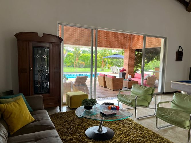 Casa de 4 alcobas en venta en El Guayabo, Armenia, 450 m² · foto 4 de 24