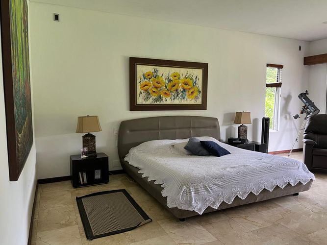 Casa de 4 alcobas en venta en El Guayabo, Armenia, 450 m² · foto 18 de 24