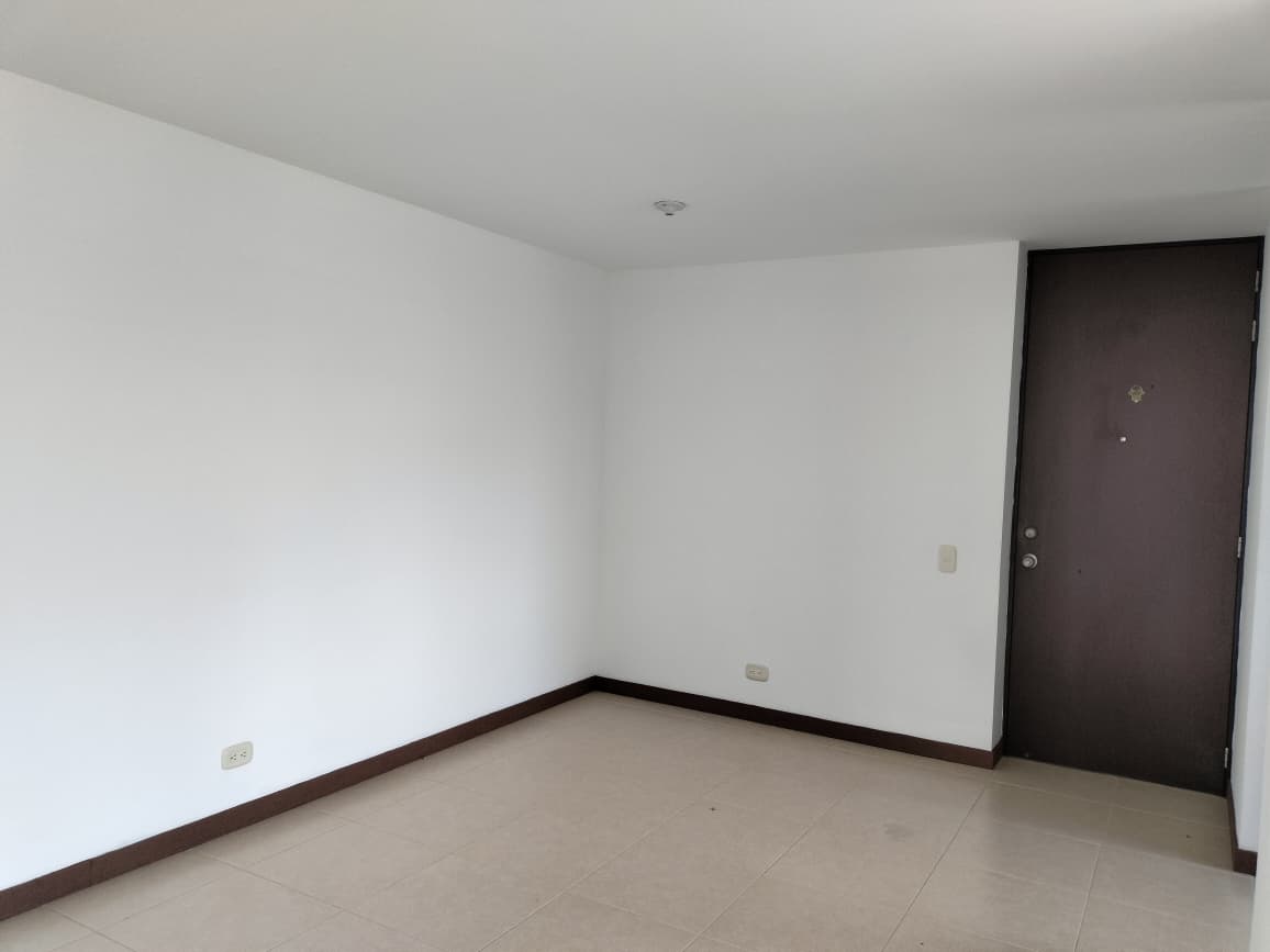 Apartamento en arriendo en El Poblado, Medellín · foto 5 de 15