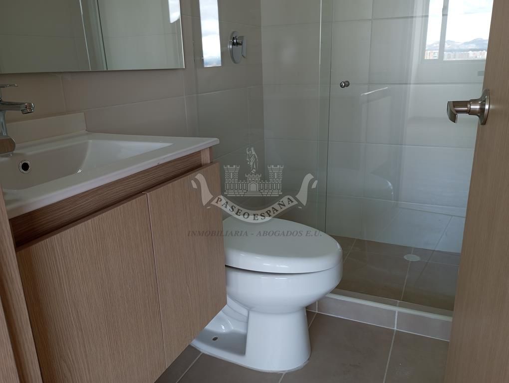Apartamento en venta en El Vergel, Bogotá · foto 9 de 12
