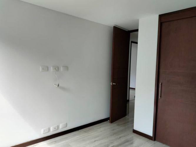 Apartamento en venta en El Poblado, Medellín · foto 12 de 19