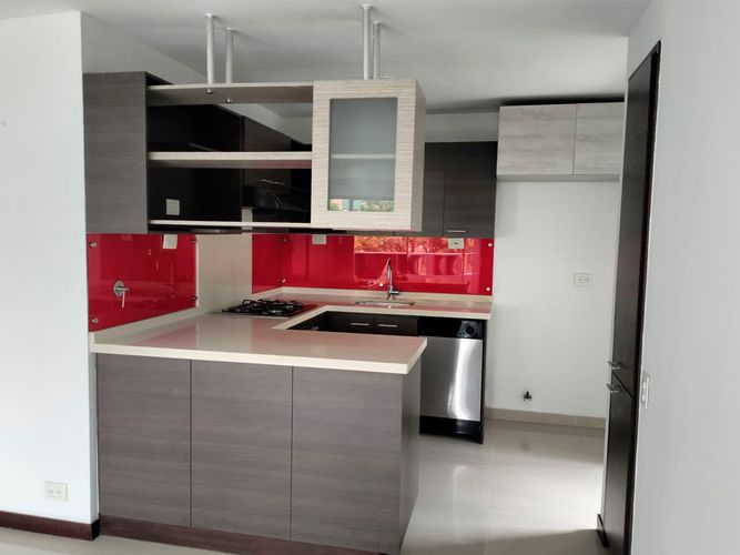 Apartamento en venta en El Poblado, Medellín · foto 4 de 19