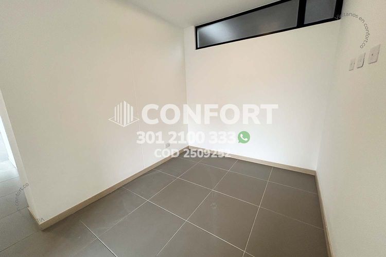 Apartamento de 3 alcobas en arriendo en Loma De Las Brujas, Envigado, 118 m² · foto 2 de 24
