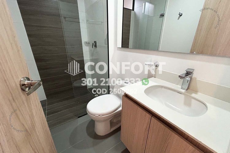 Apartamento de 3 alcobas en arriendo en Loma De Las Brujas, Envigado, 118 m² · foto 8 de 24