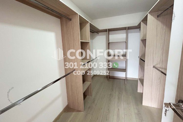 Apartamento de 3 alcobas en arriendo en Loma De Las Brujas, Envigado, 118 m² · foto 12 de 24