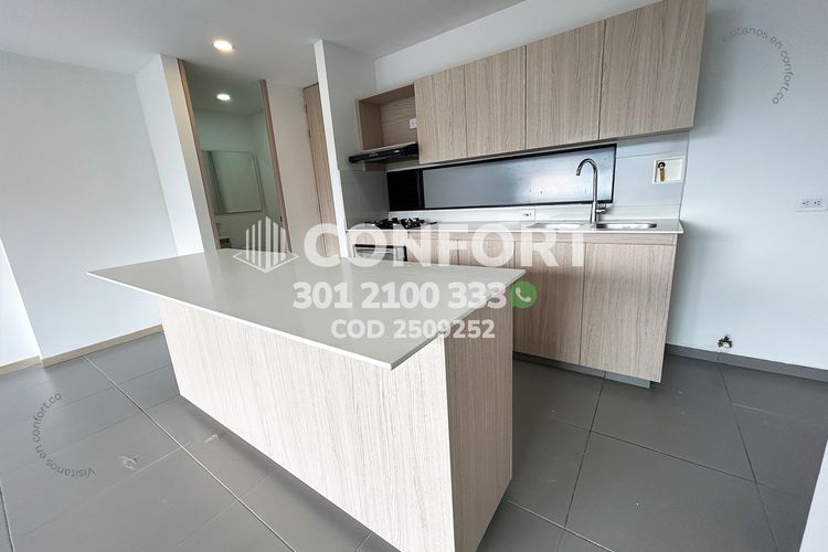 Apartamento de 3 alcobas en arriendo en Loma De Las Brujas, Envigado, 118 m² · foto 16 de 24
