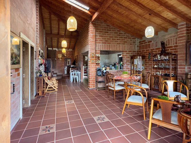 Finca en venta en La Alhambra, El Carmen de Viboral, 220 m² · foto 4 de 24