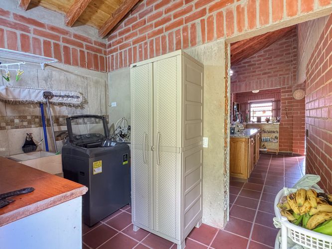 Finca en venta en La Alhambra, El Carmen de Viboral, 220 m² · foto 7 de 24