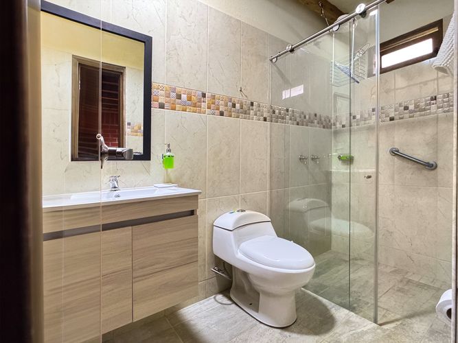 Finca en venta en La Alhambra, El Carmen de Viboral, 220 m² · foto 12 de 24