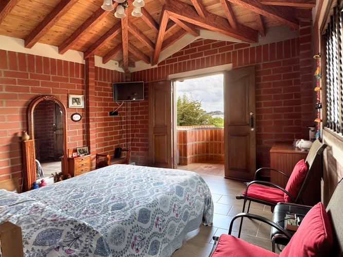 Finca en venta en La Alhambra, El Carmen de Viboral, 220 m² · foto 19 de 24