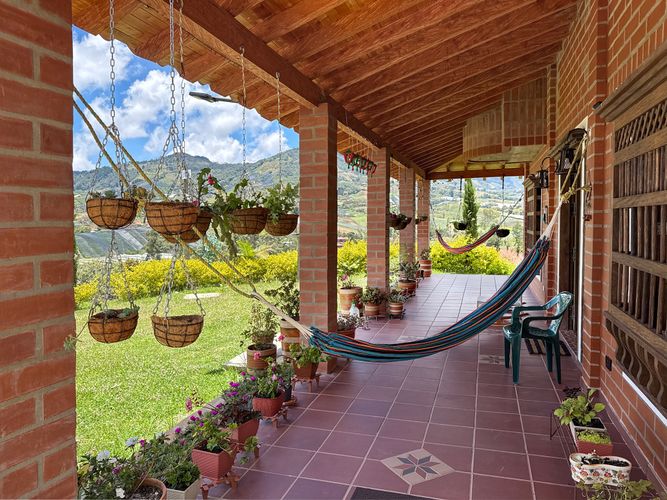 Finca en venta en La Alhambra, El Carmen de Viboral, 220 m² · foto 20 de 24