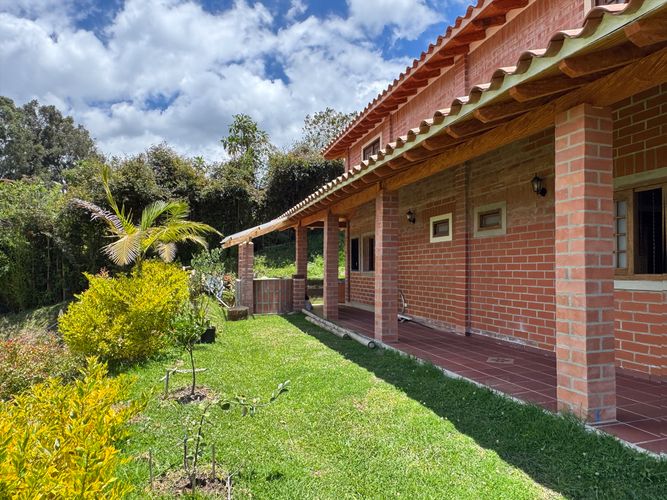 Finca en venta en La Alhambra, El Carmen de Viboral, 220 m² · foto 22 de 24