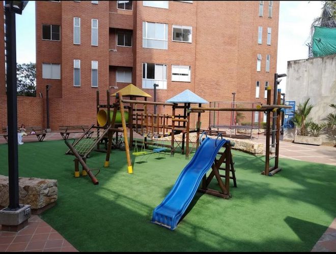 Apartamento de 4 alcobas en venta en Cristales, Cali, 200 m² · foto 13 de 15