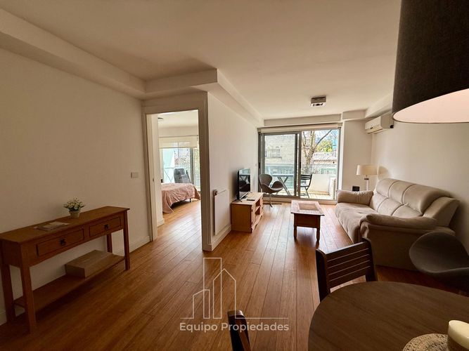 Amplio apartamento de 1 dormitorio totalmente equipado a Pasos del Golf!!! · Foto 2