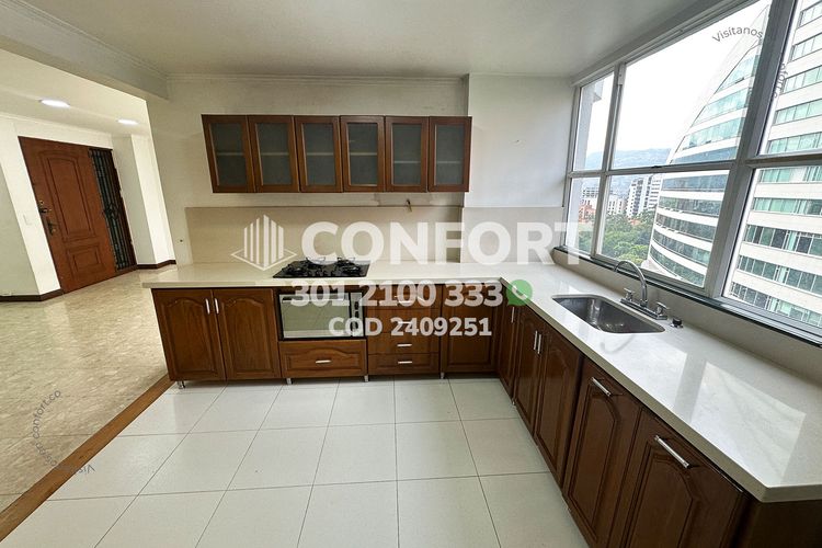 Apartamento de 3 alcobas en arriendo en Los Parra, Medellín, 170 m² · foto 5 de 24