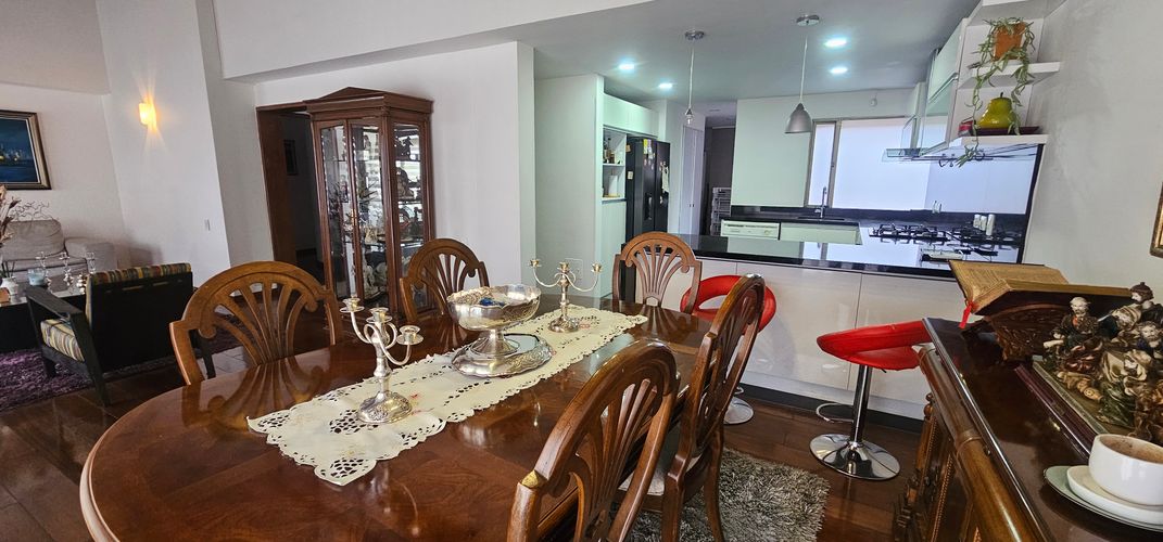 Apartamento en venta en Santa Barbara Occidental, Bogotá · foto 4 de 20