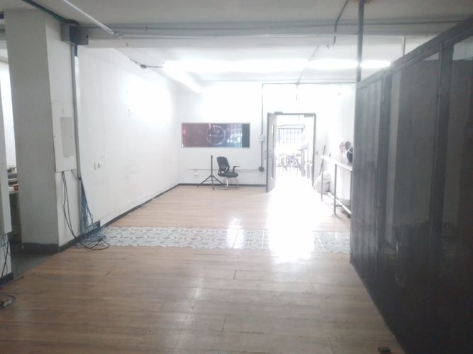 Bodega en arriendo en Cristo Rey, Medellín, 18 m² · foto 3 de 12