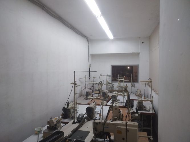 Bodega en arriendo en Cristo Rey, Medellín, 18 m² · foto 7 de 12