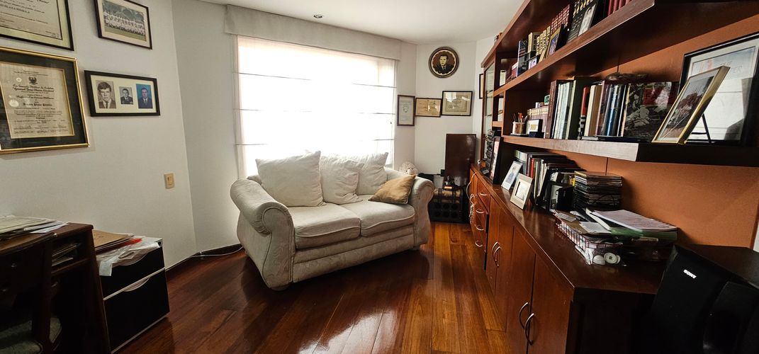 Apartamento en venta en Santa Barbara Occidental, Bogotá · foto 14 de 20