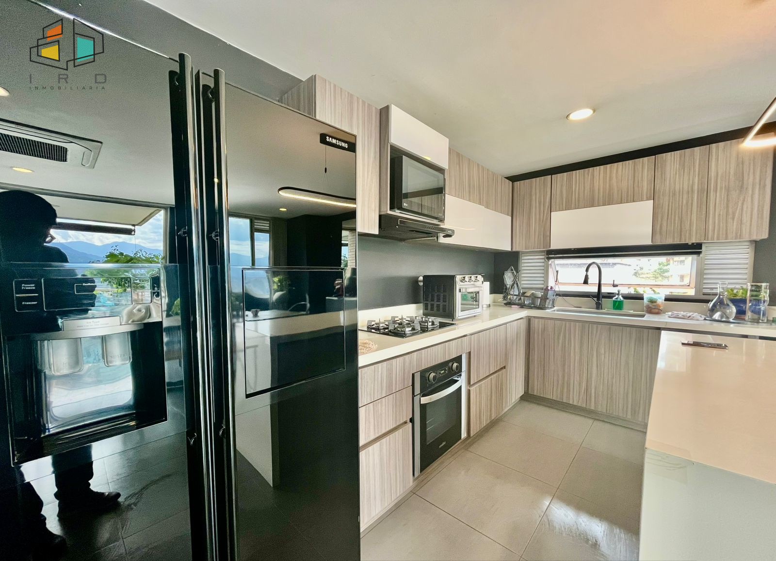 Apartamento en arriendo en Castropol, Medellín · foto 5 de 24