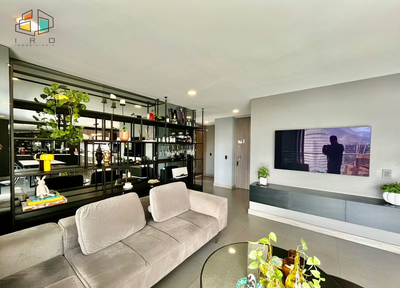 Apartamento en arriendo en Castropol, Medellín · foto 8 de 24