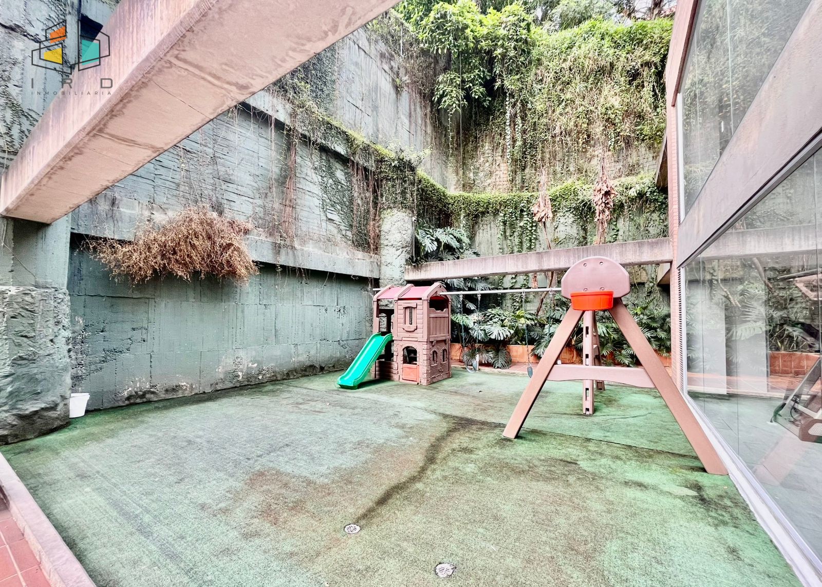 Apartamento en arriendo en Castropol, Medellín · foto 17 de 24
