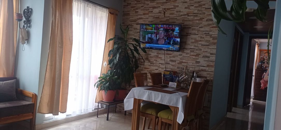 Apartamento de 3 alcobas en venta en Conjunto Residencial Zaragoza Ii, Madrid, 63 m² · foto 2 de 14
