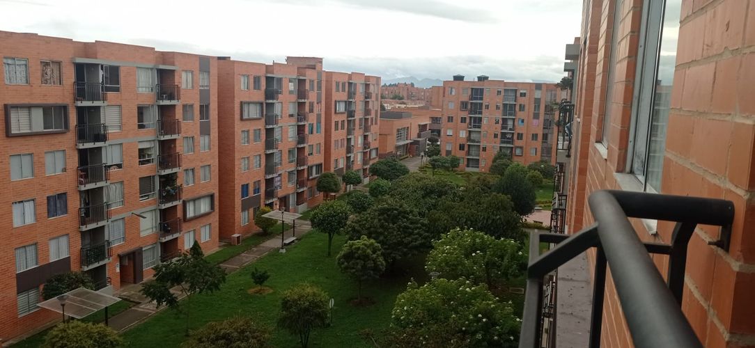 Apartamento de 3 alcobas en venta en Conjunto Residencial Zaragoza Ii, Madrid, 63 m² · foto 14 de 14